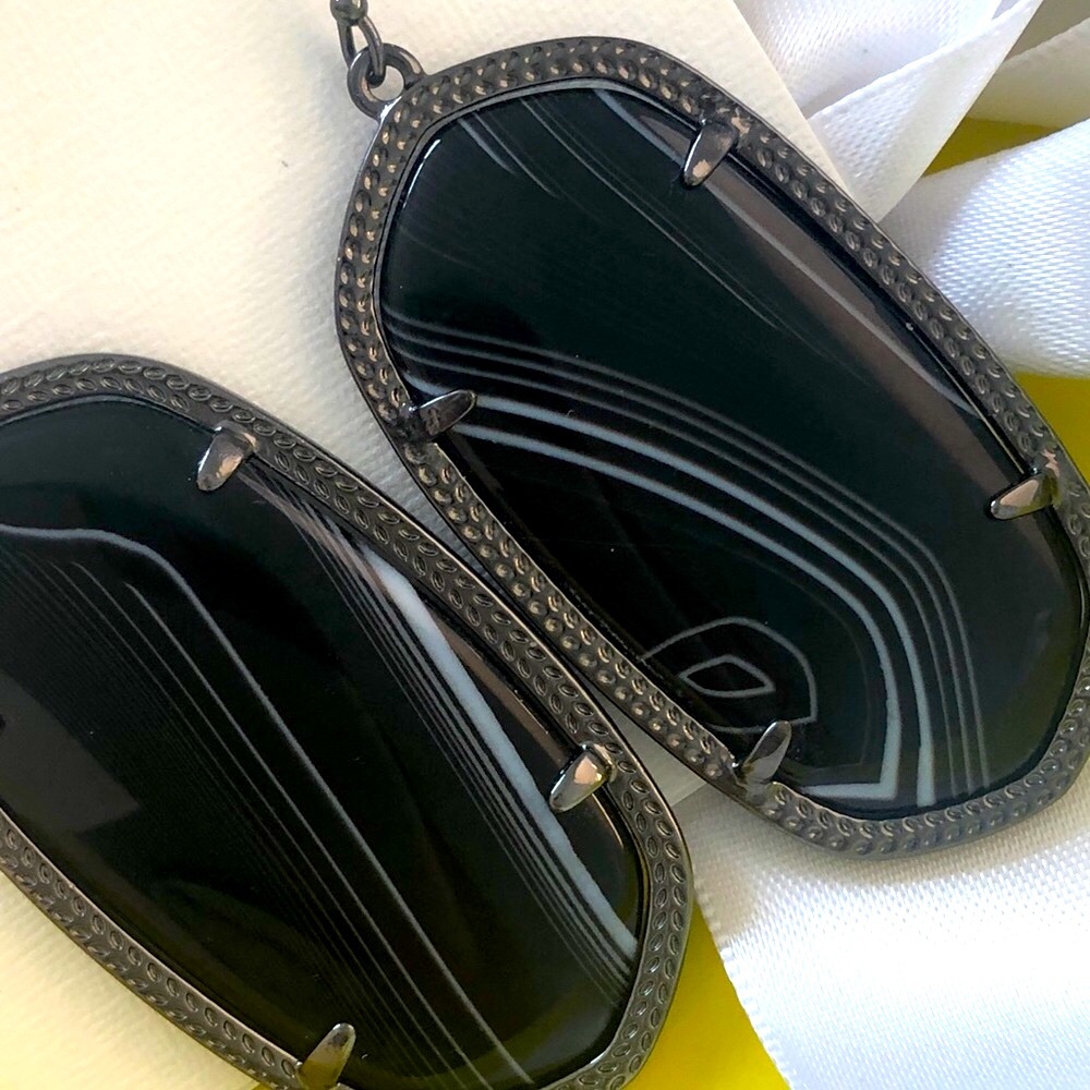 NWOT RARE & Retired Kendra Scott Danielle Earrings Black Banded Agate & Gunmetal - Picture 9 of 14